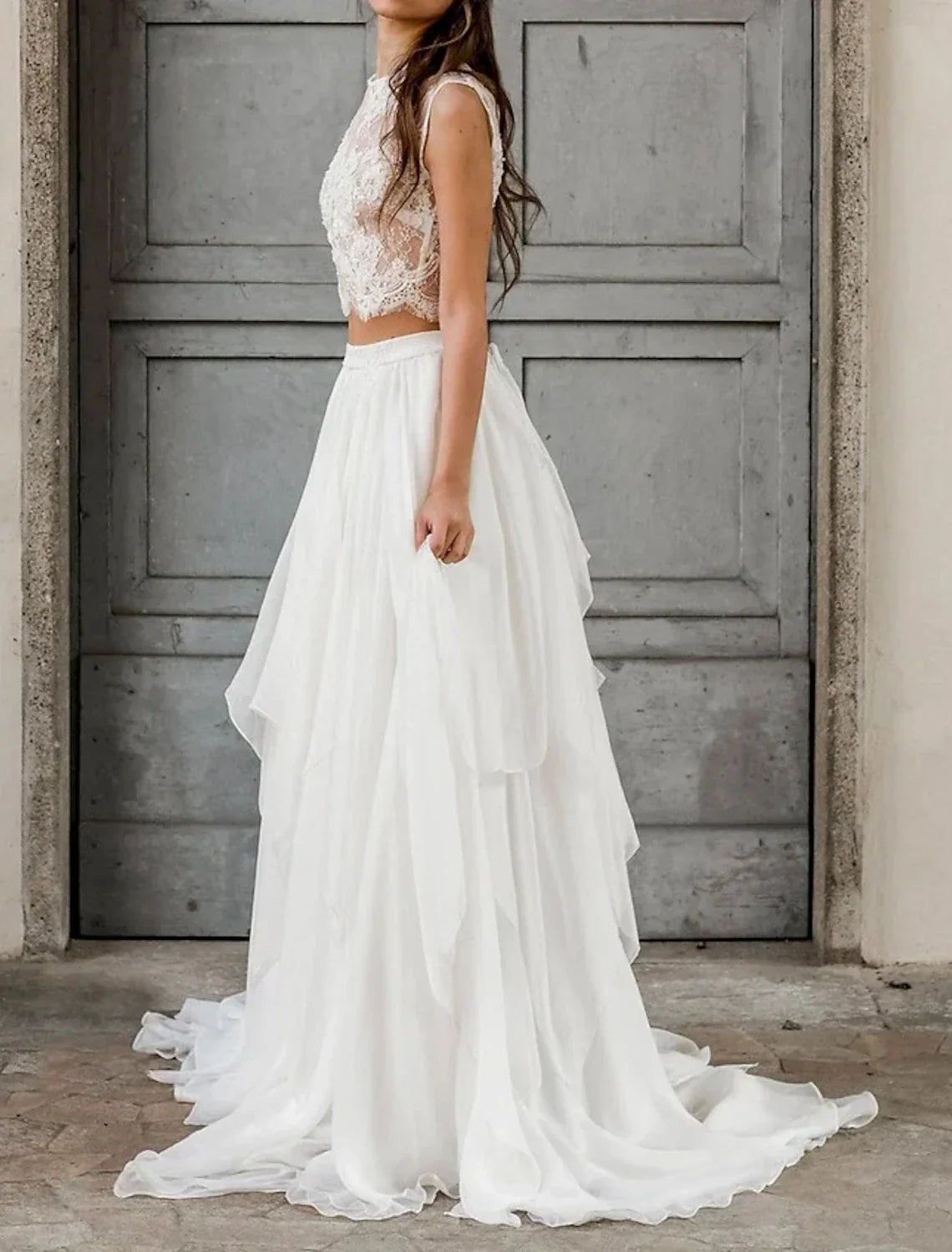 Boho Wedding Dresses Two Piece Scoop Neck Sleeveless Court Train Bridal Suits Bridal Gowns With Appliques Solid Color