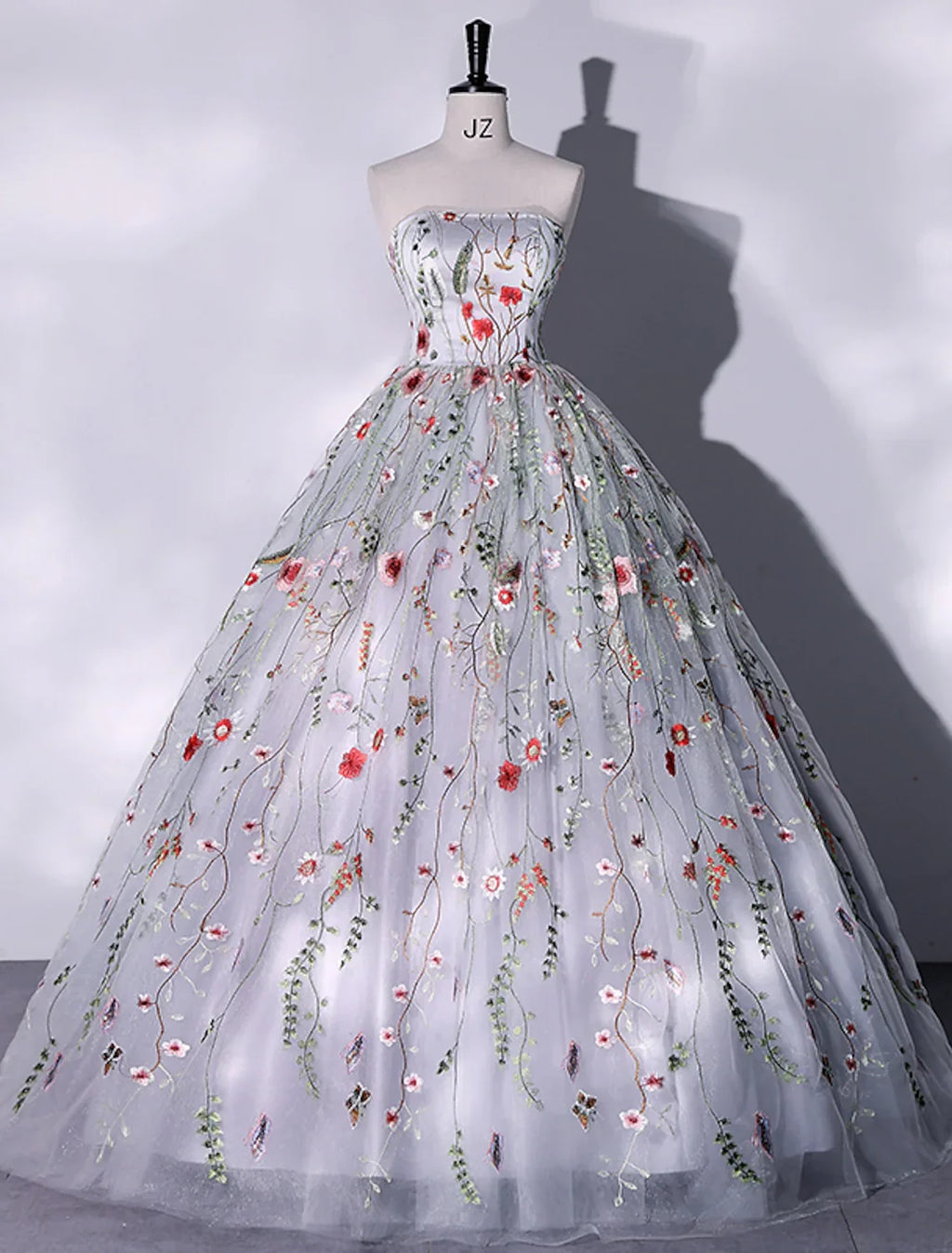 Evening Gown Elegant Dress Quinceanera Floor Length Sleeveless Strapless Embroidery
