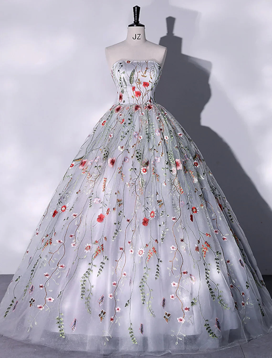 Evening Gown Elegant Dress Quinceanera Floor Length Sleeveless Strapless Embroidery