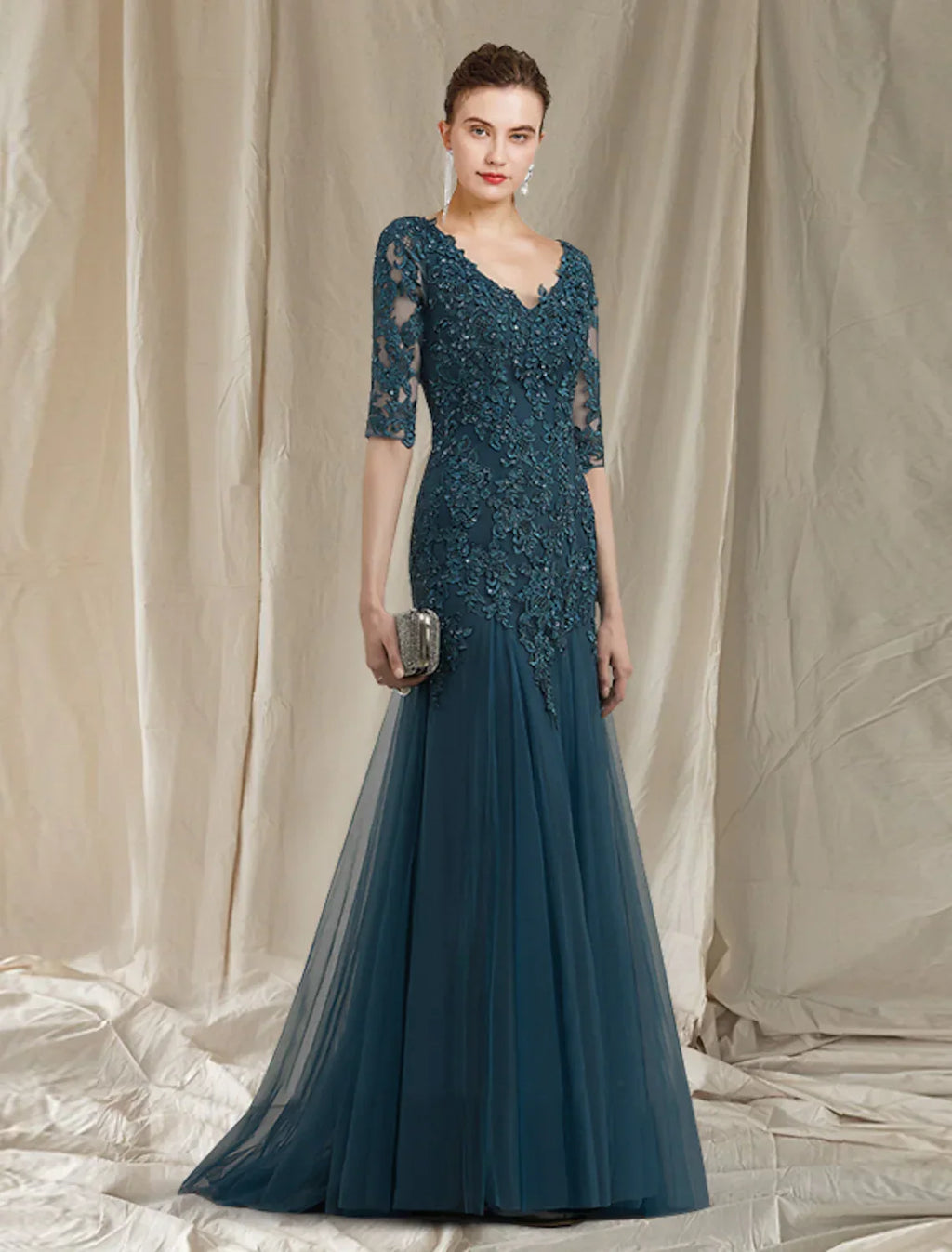 Mother of the Bride Dress Elegant V Neck Train Half Sleeve No with Ruffles Appliques