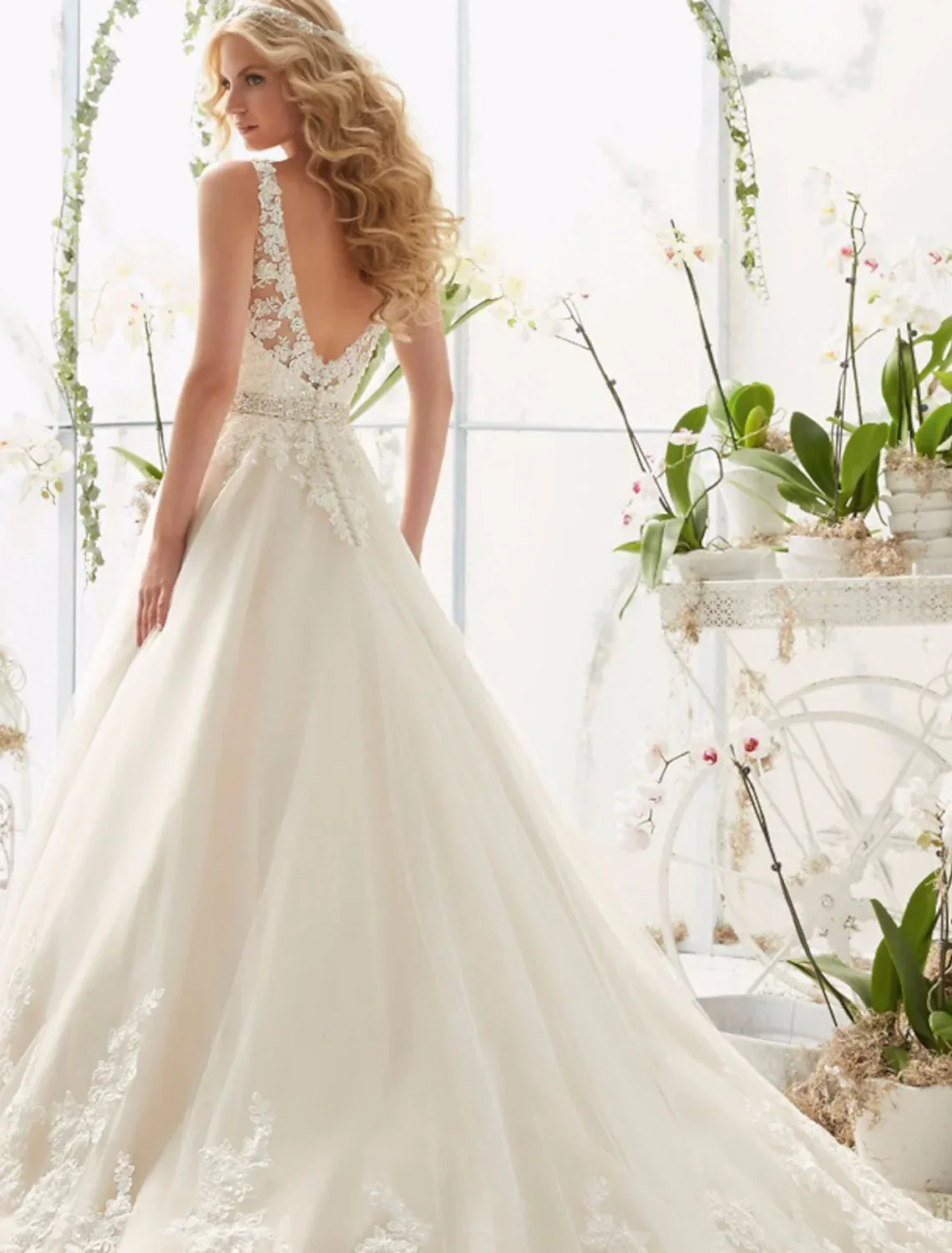 Engagement Open Back Sexy Formal Wedding Dresses A-Line Regular Straps V Neck