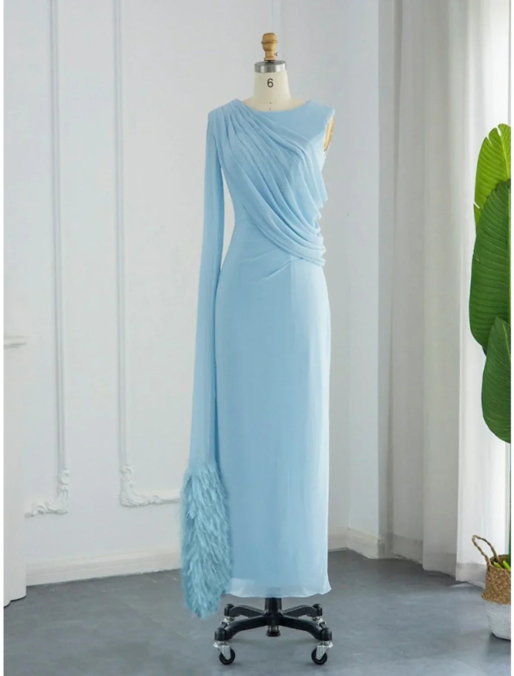 Sheath / Column Evening Gown Elegant Dress Formal Fall Sweep / Brush Train Sleeveless Cowl Neck with Feather Ruched Slit