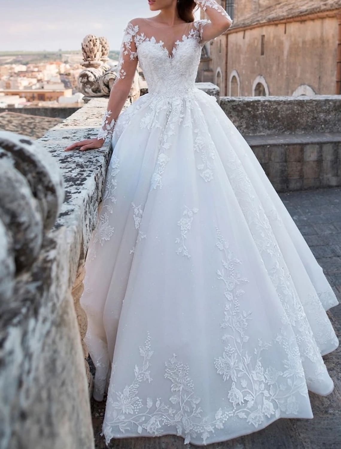 Engagement Open Back Sexy Formal Wedding Dresses Chapel Train Ball Gown Long Sleeve V Neck With Appliques