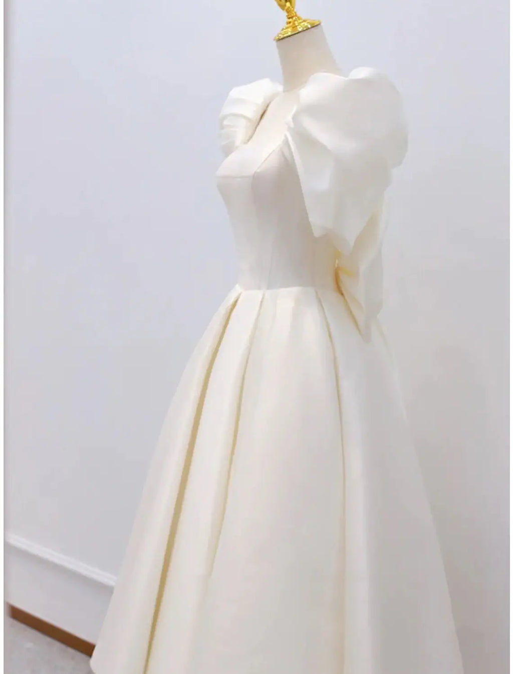 White Bridal Little Dresses Wedding Dresses Knee Length A-Line Short Sleeve Square Neck With Bow