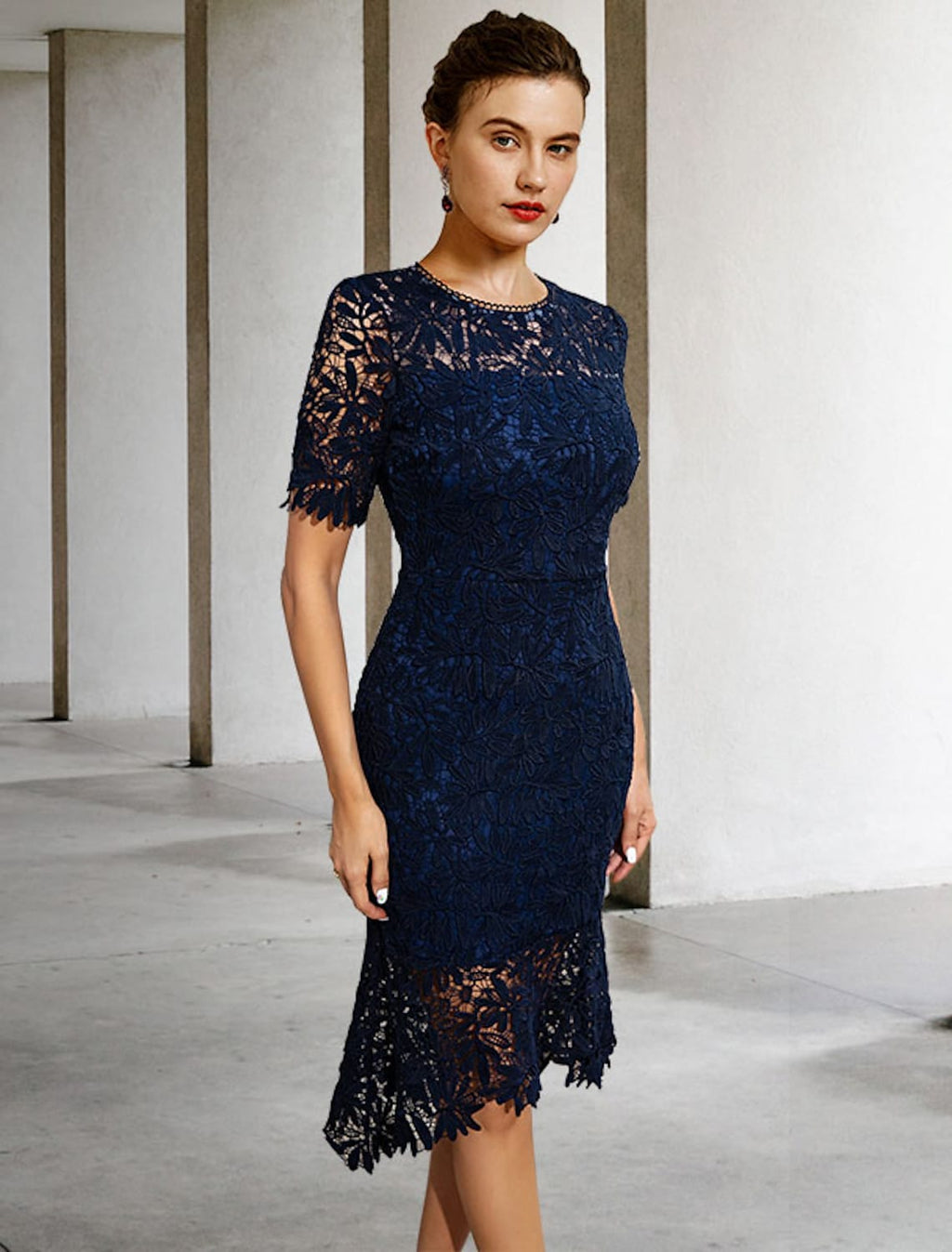 Mother of the Bride Dress Simple Elegant Knee Length Short Sleeve Appliques