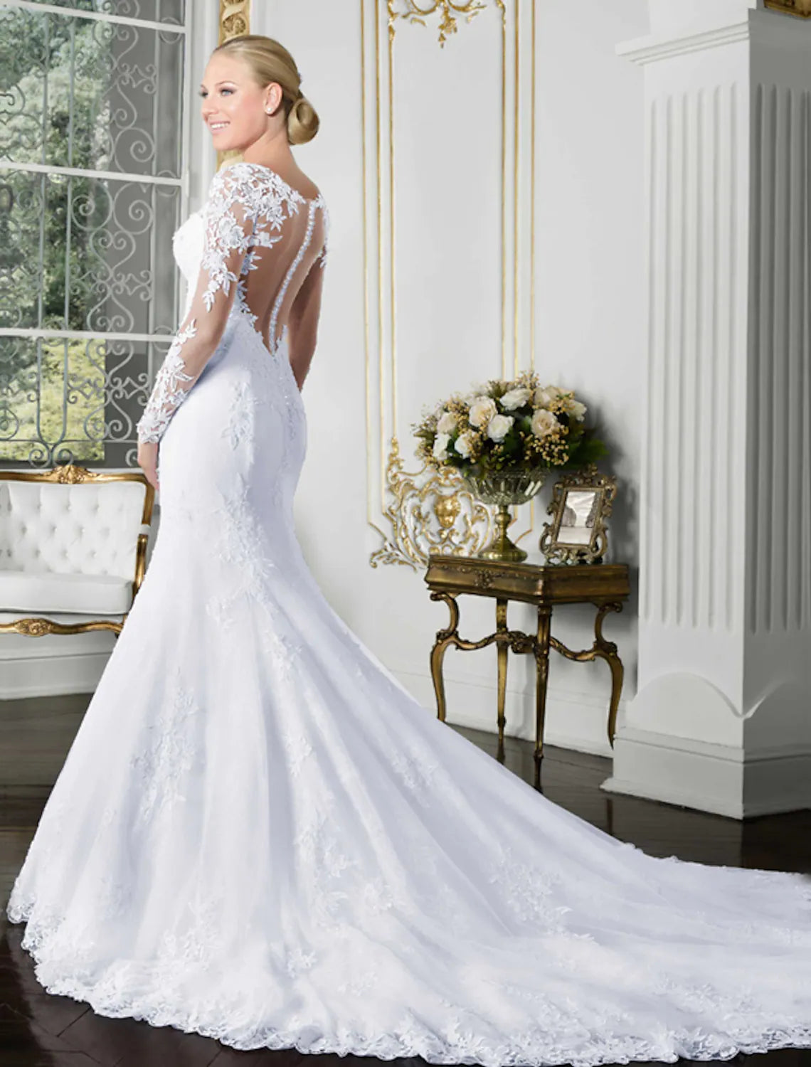 Open Back Sexy Formal Wedding Dresses Chapel Long Sleeve Neck Appliques