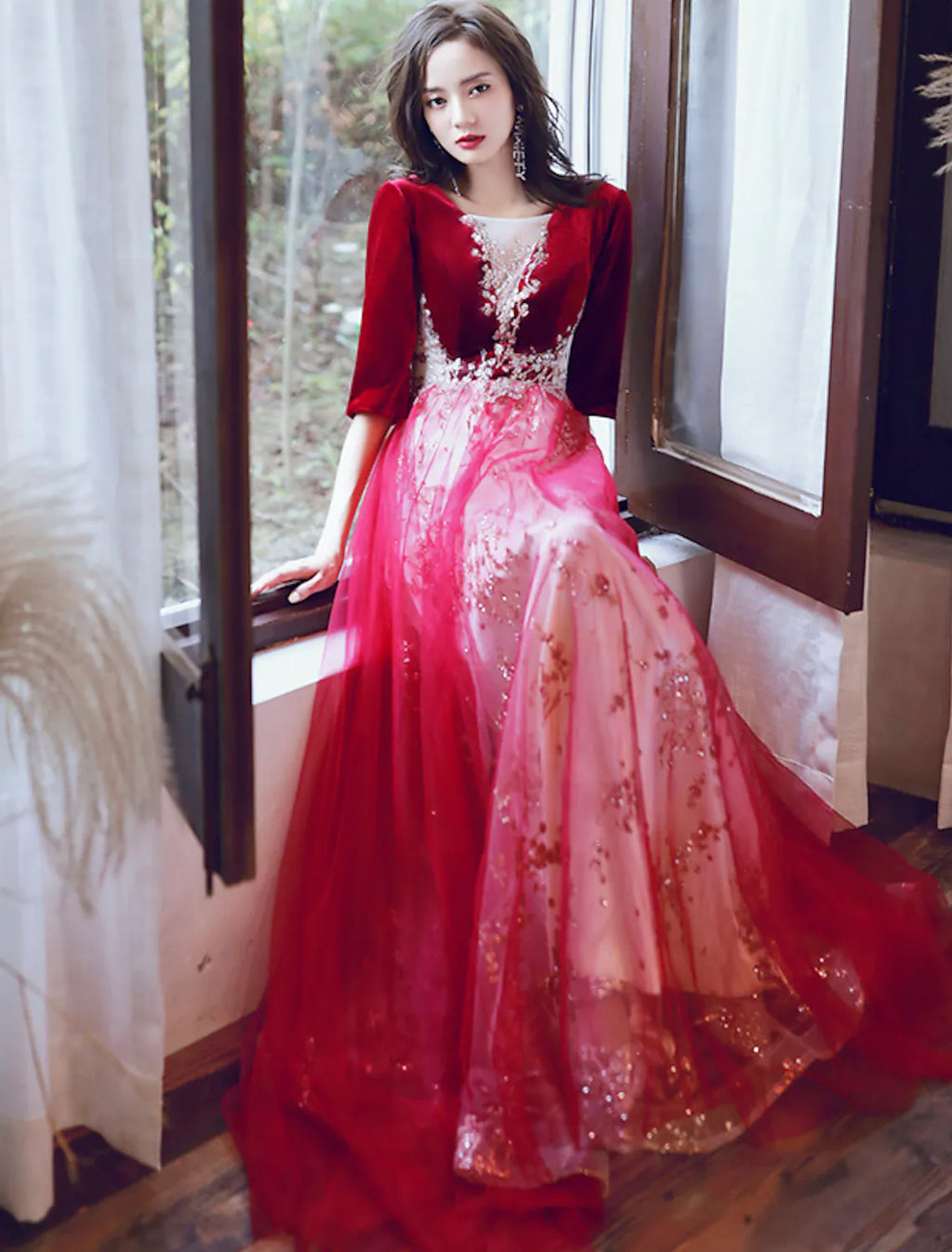 Glittering Party Wear Formal Evening Dress Half Sleeve Floor Length with Appliques