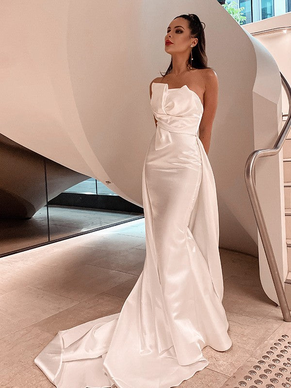 A-Line/Princess Ruched Strapless Sleeveless Court Train Wedding Dresses