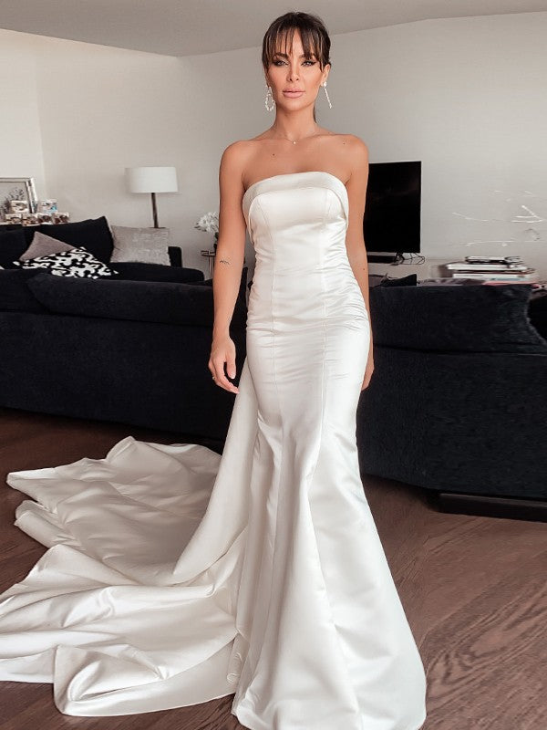 Sheath/Column Ruffles Strapless Sleeveless Court Train Wedding Dresses