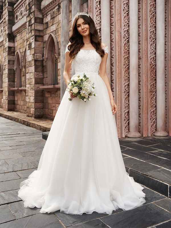 A-Line/Princess Applique Off-the-Shoulder Sleeveless Court Train Wedding Dresses