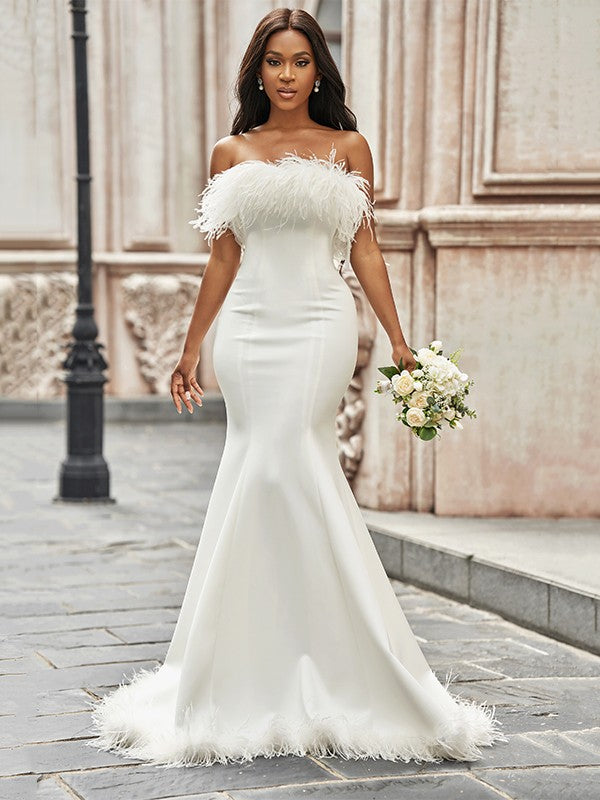 Trumpet/Mermaid Strapless Feathers/Fur Sleeveless Sweep/Brush Train Wedding Dresses