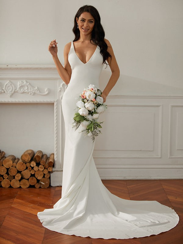Sheath/Column V-neck Sleeveless Court Train Wedding Dresses