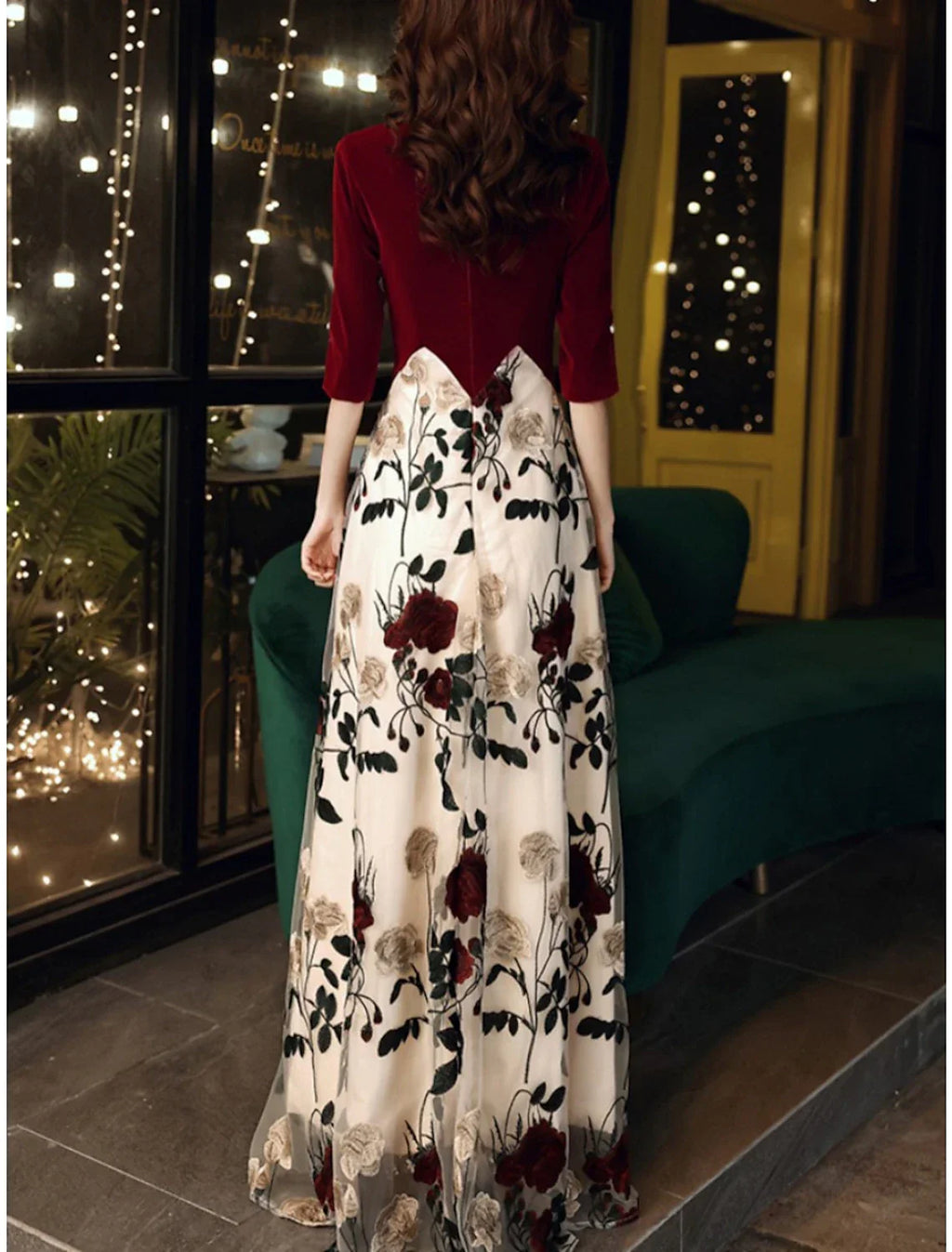 Sheath / Column Mother of the Bride Dress Vintage Elegant Petite V Neck Floor Length 3/4 Length Sleeve with Pleats Embroidery