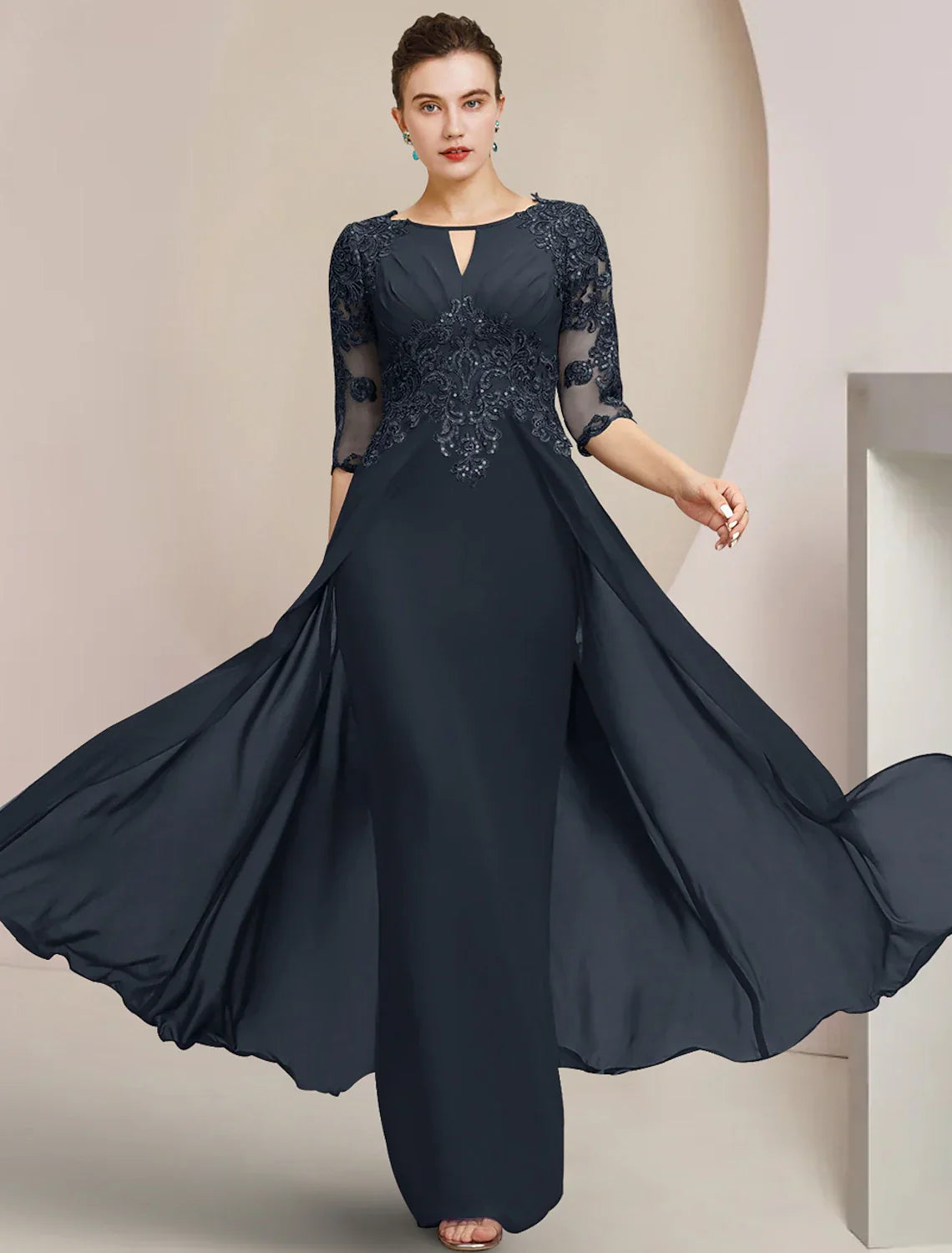 Sheath / Column Mother of the Bride Dress Formal Wedding Guest Elegant Scoop Neck Floor Length Half Sleeve with Appliques