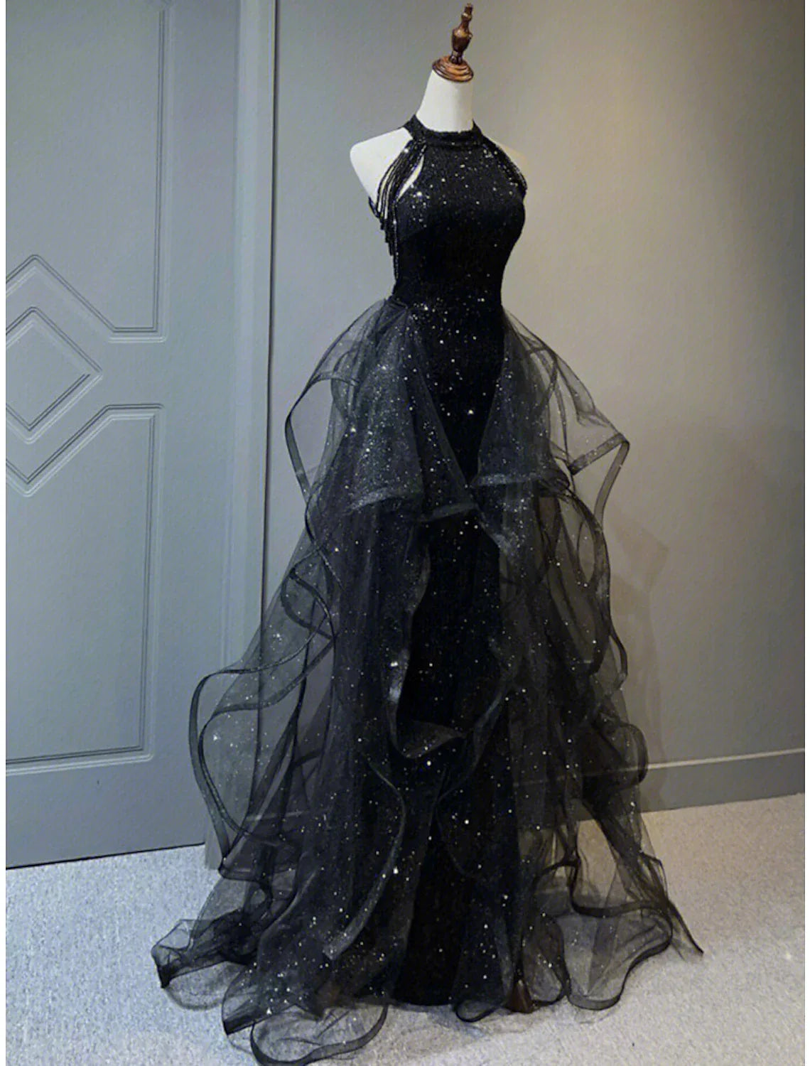 Black Prom Dress Plus Size Vintage Dress Wedding Party Birthday Sweep / Brush Train Sleeveless Halter Neck Wednesday Addams Family with Crystals Ruffles