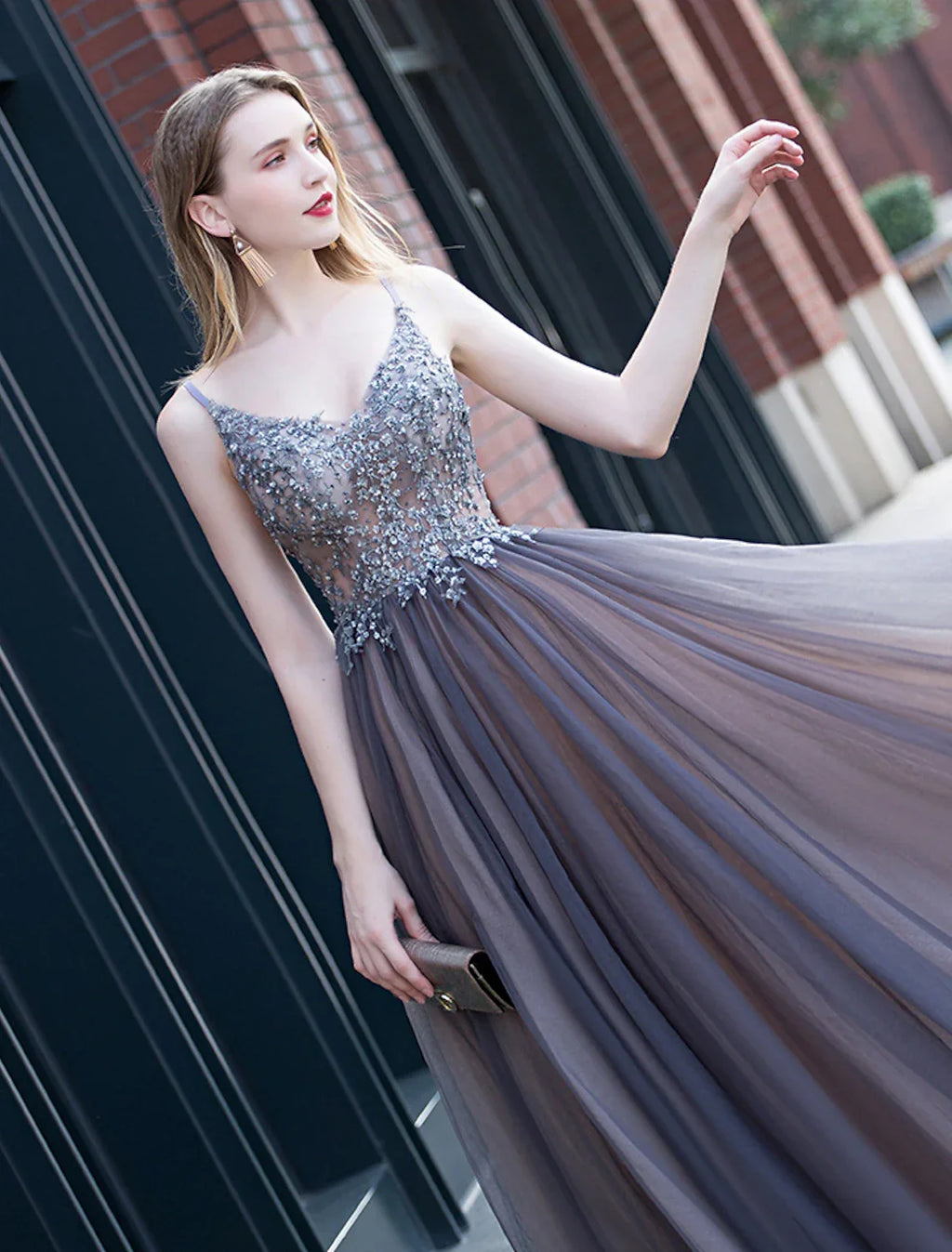 Minimalist Elegant Party Wear Prom Dress V Neck Sleeveless Floor Length with Pleats Appliques