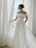 Engagement Sweep / Brush Train Sleeveless Off Shoulder with Sleek