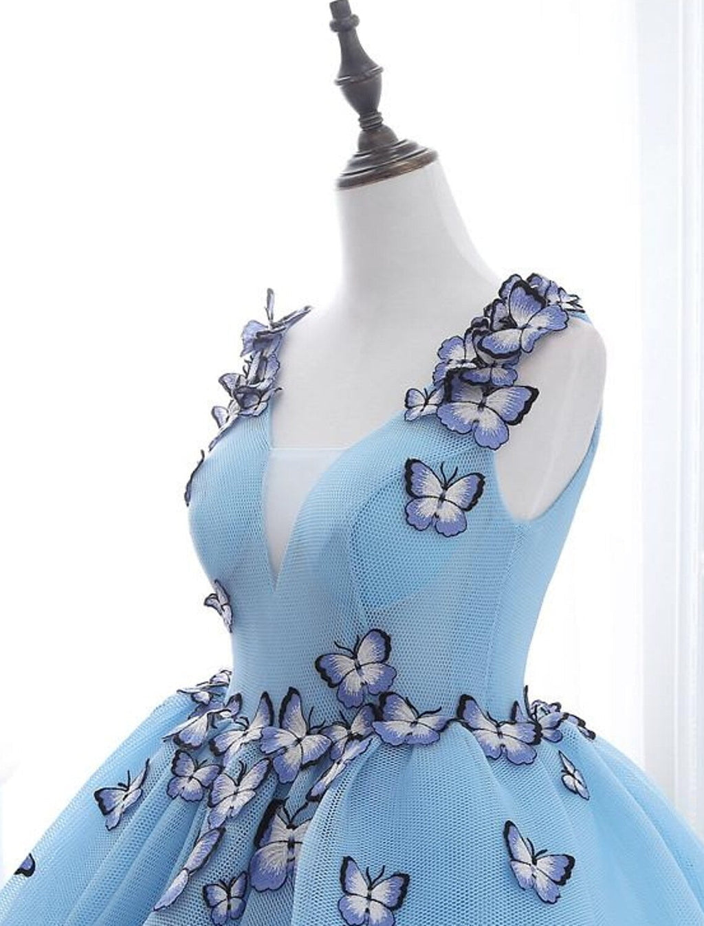 Ball Gown Prom Dresses Luxurious Dress Engagement Sleeveless V Neck Pleats Appliques