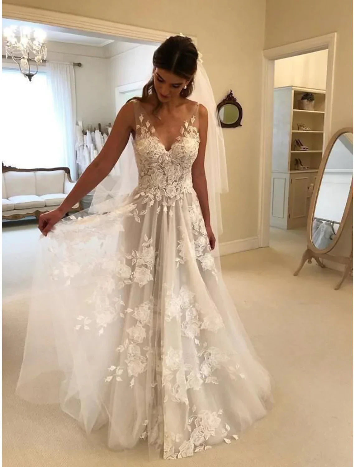 Beach Open Back Wedding Dresses A-Line Sleeveless V Neck Appliques