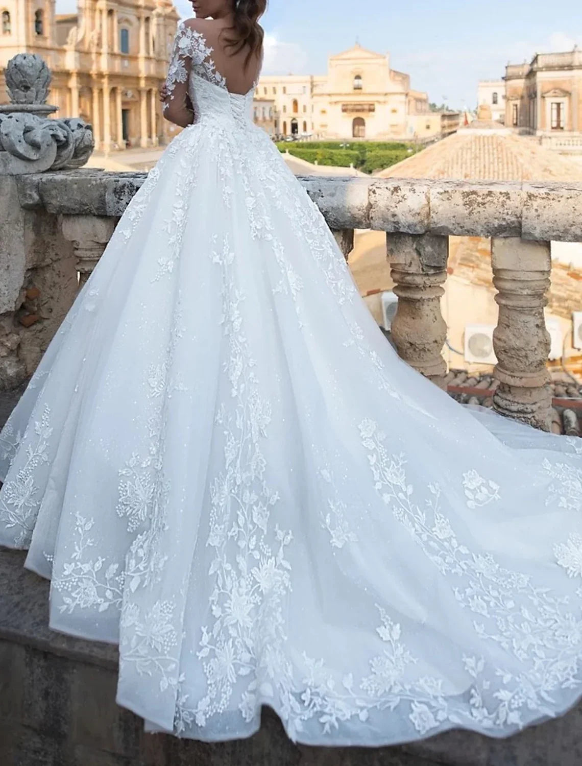 Engagement Open Back Sexy Formal Wedding Dresses Chapel Train Ball Gown Long Sleeve V Neck With Appliques