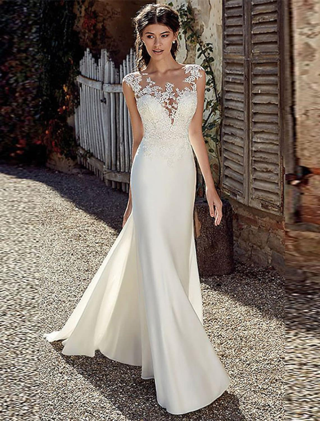 Beach Open Back Wedding Dresses With Appliques