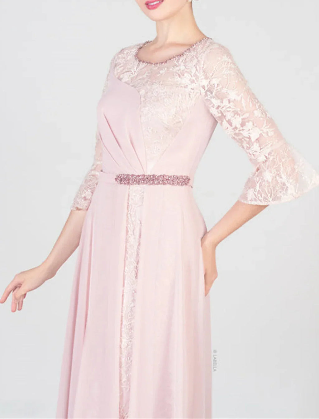 Mother of the Bride Dress Formal Wedding Guest Elegant Bateau Neck Scoop Neck Knee Length Half Sleeve with Crystals Appliques Solid Color