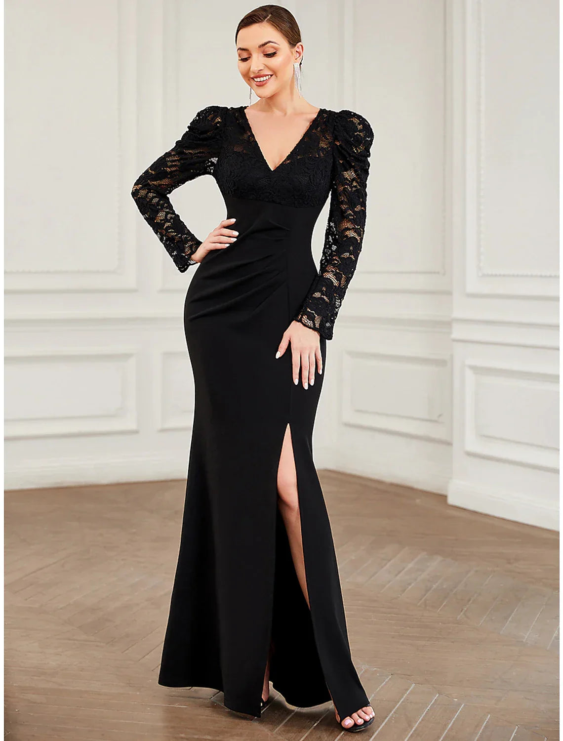 Vintage Red A-Line V-Neck Long-Sleeve Classic-Back Floor-Length Evening Dress