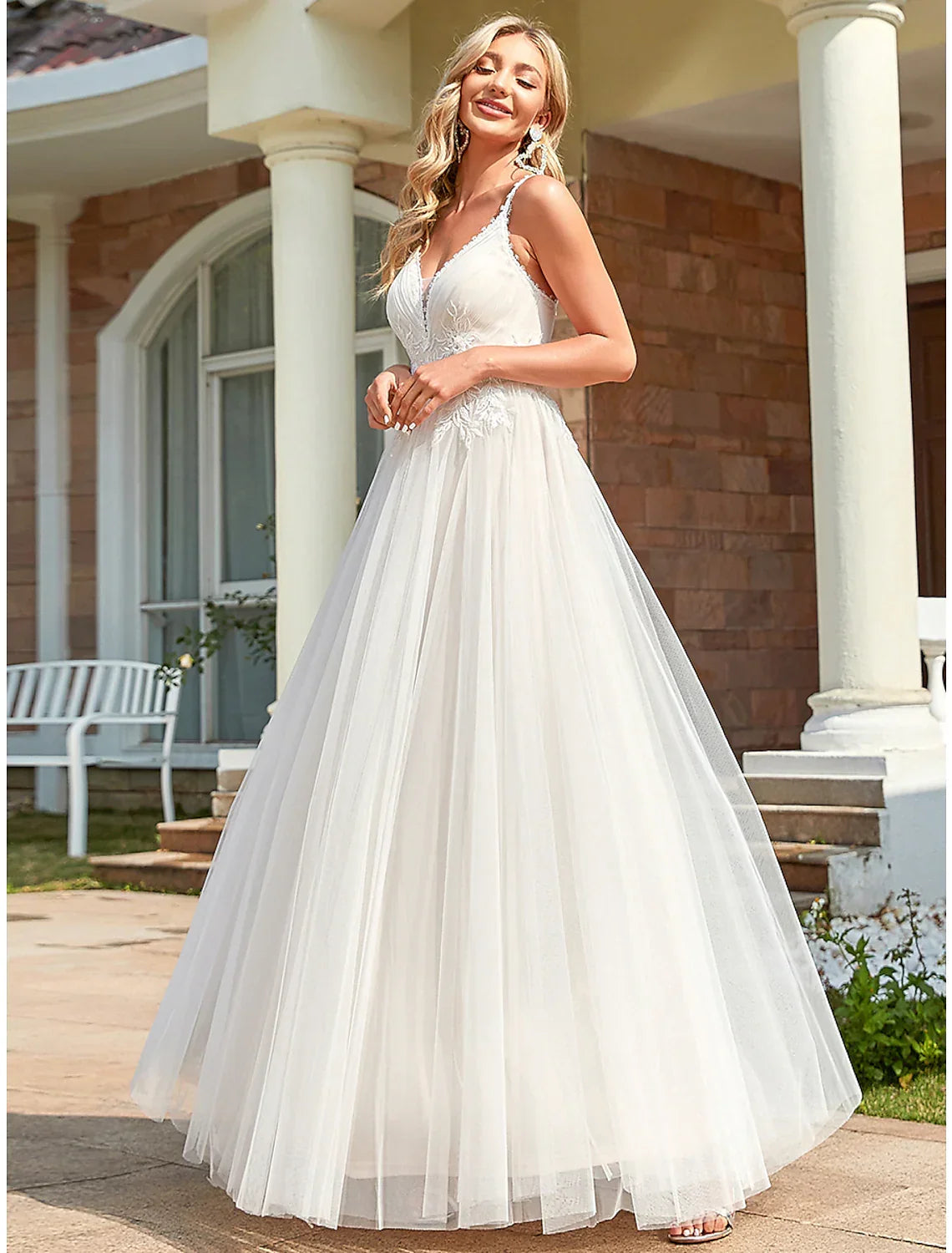 Beach Wedding Dresses Floor Length A-Line Sleeveless V Neck With Embroidery