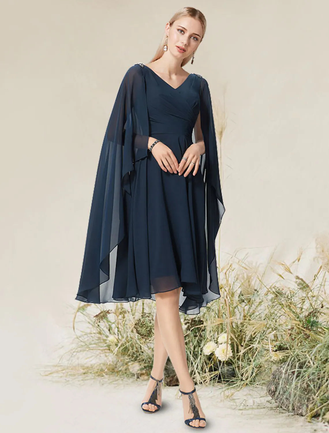 Cocktail Dresses Party Dress Wedding Knee Length Short Sleeve V Neck