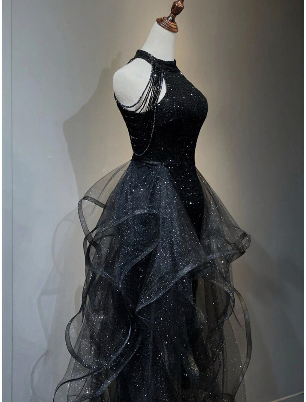 Wedding Party Sleeveless y with Ruffles