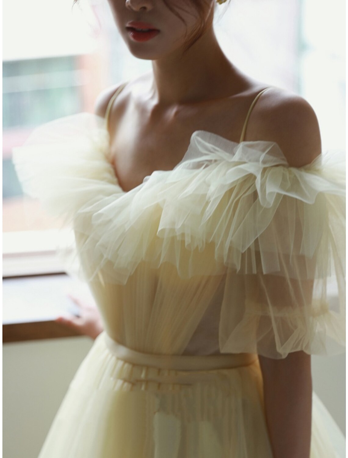 Evening Gown Elegant Dress Formal Sweep / Brush Train Short Sleeve V Neck with Pleats Ruffles