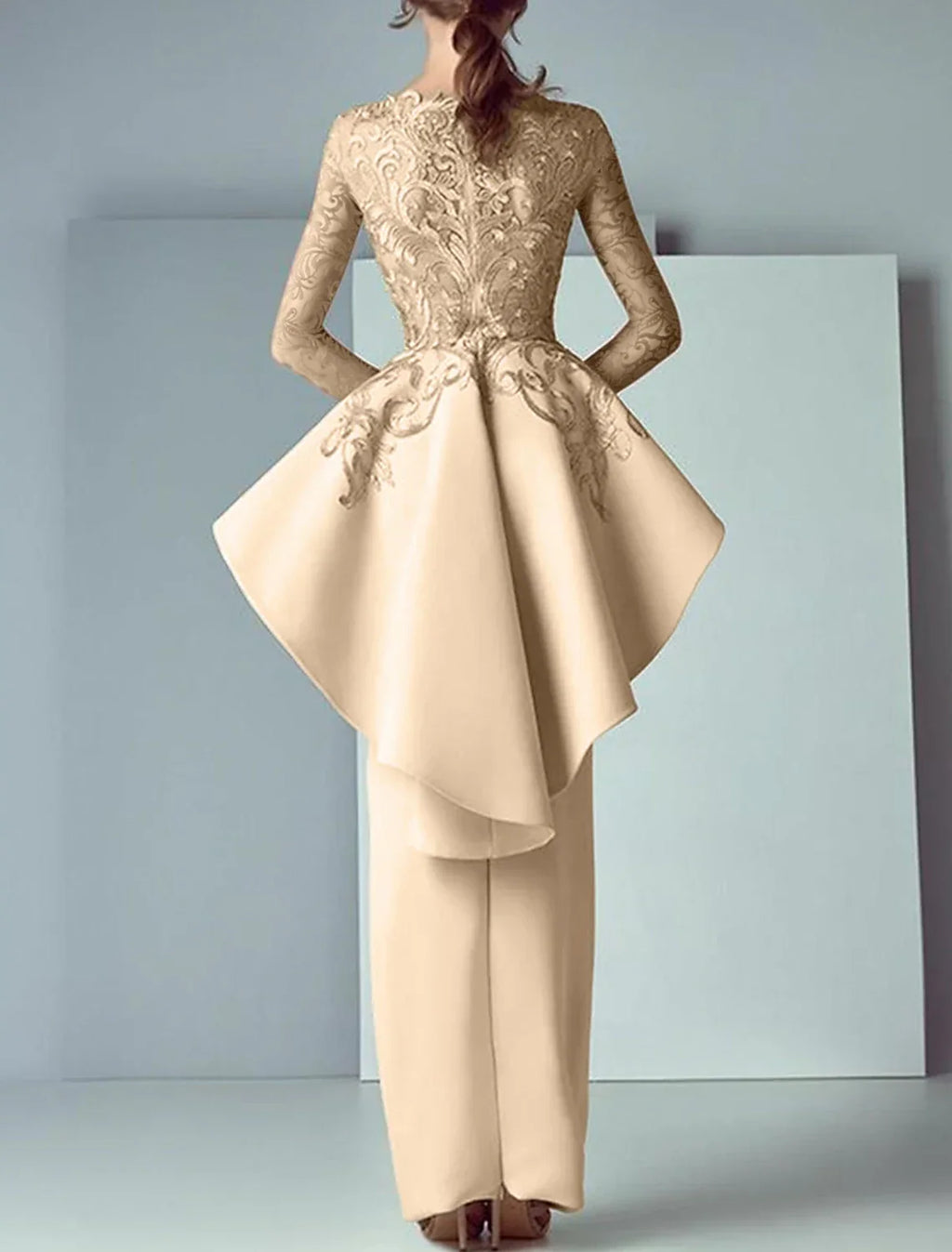Sheath / Column Mother of the Bride Dress Formal Wedding Guest Party Elegant Scoop Neck Floor Length Fabric Long Sleeve with Ruffles Appliques