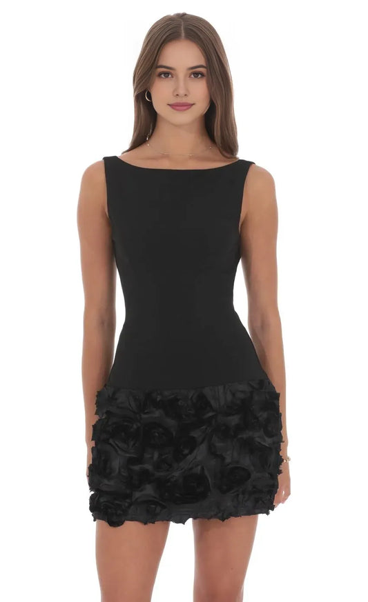 Chic Black Ruffled A-Line Bateau-Neck Sleeveless Classic-Back Floor-Length Homecoming Dress