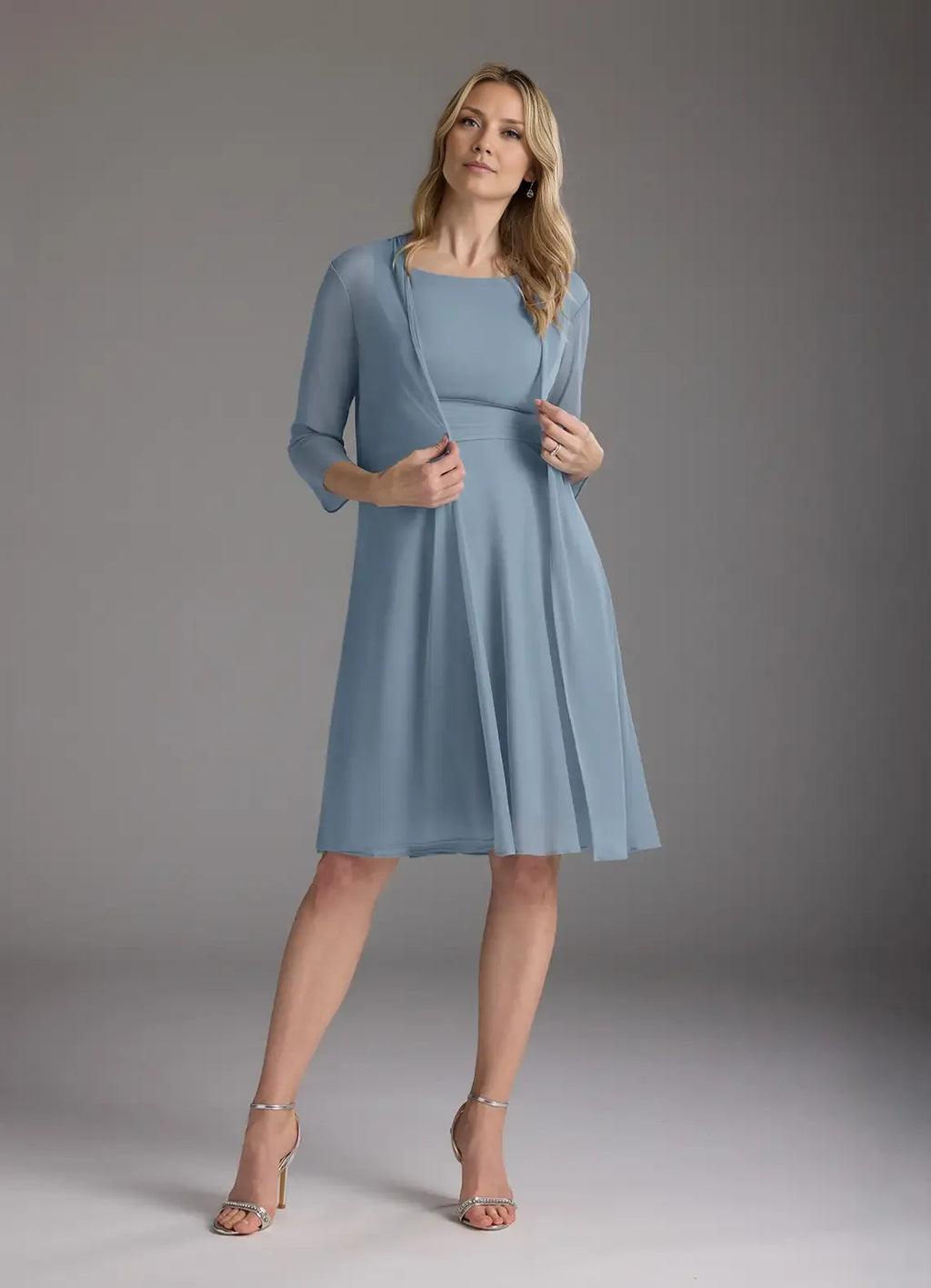 Graceful Elegant Dusty Blue Chiffon A-Line Knee-Length Mother of the Bride Dress