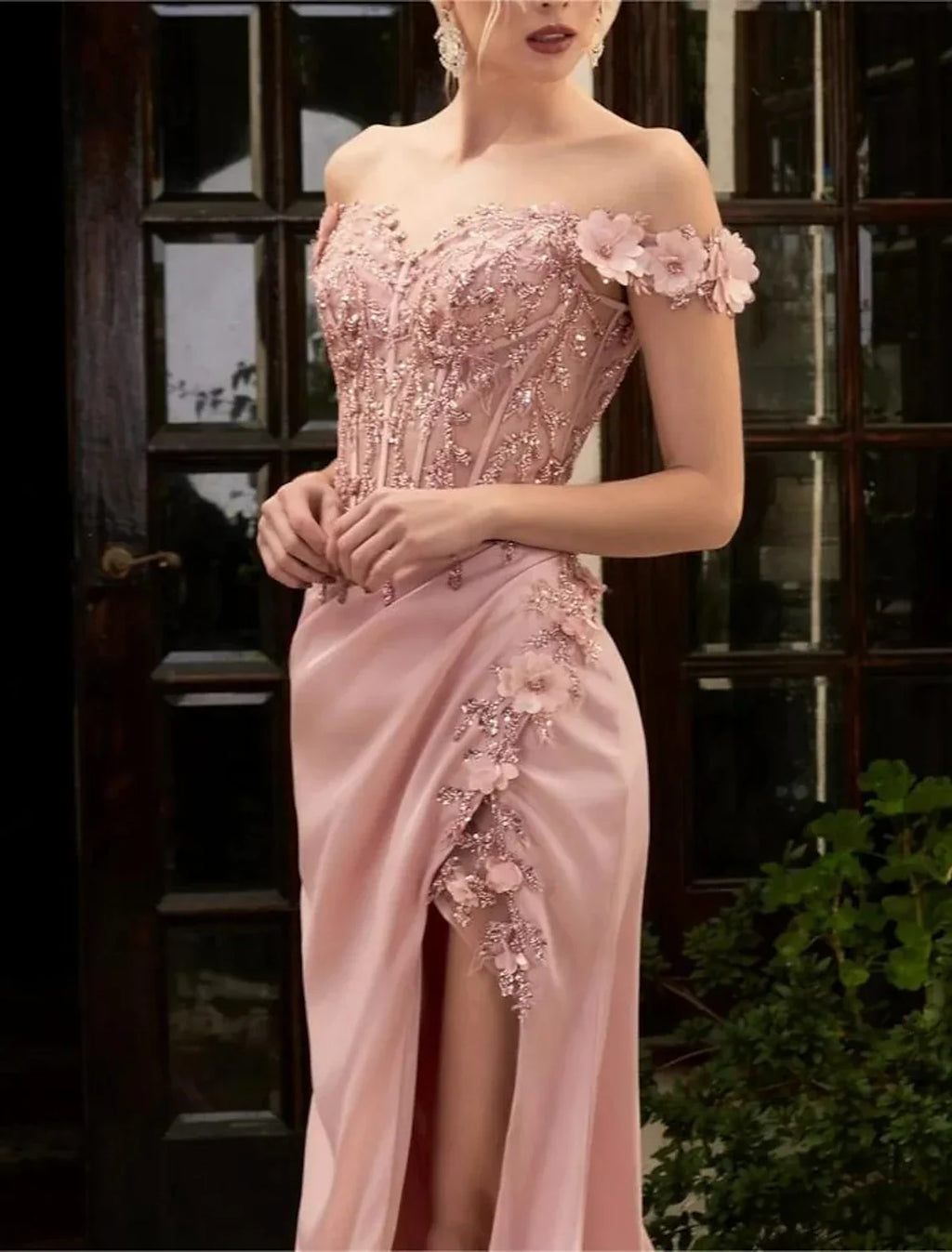 Evening Gown Glittering Dress Graduation Prom Sweep / Brush Train Sleeveless Off Shoulder with Slit Embroidery