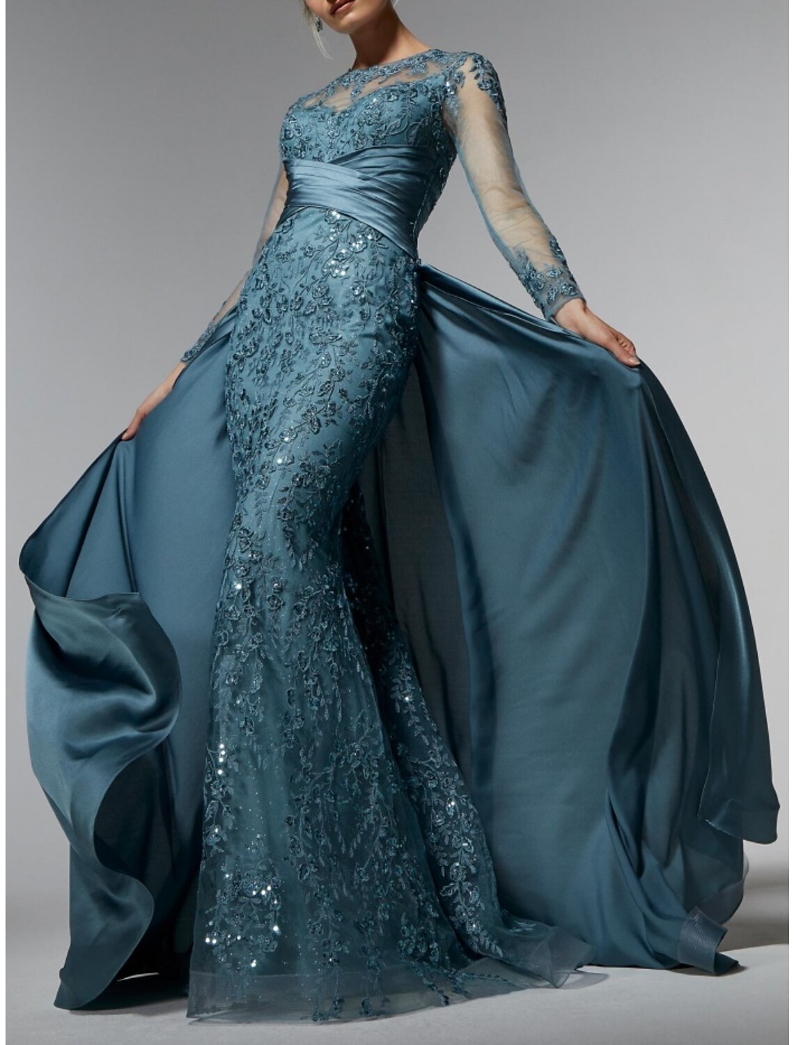 Mermaid / Trumpet Mother of the Bride Dress Wedding Guest Elegant Jewel Neck Sweep / Brush Train Long Sleeve with Ruching