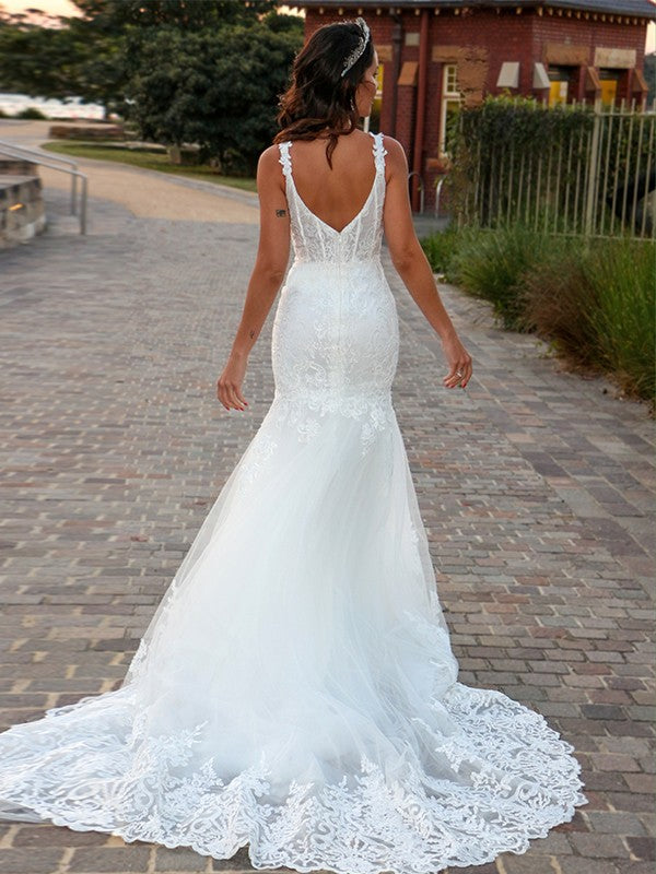 Trumpet/Mermaid V-neck Sleeveless Applique Sweep/Brush Train Wedding Dresses