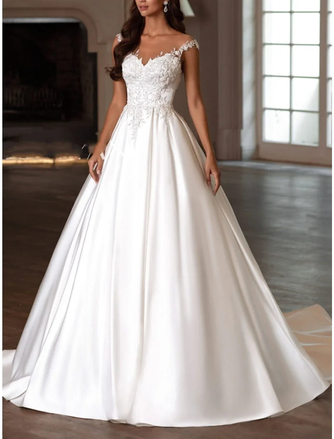 Reception Formal Wedding Dresses A-Line V Neck Sleeveless Court Train Bridal Gowns With Pleats Appliques