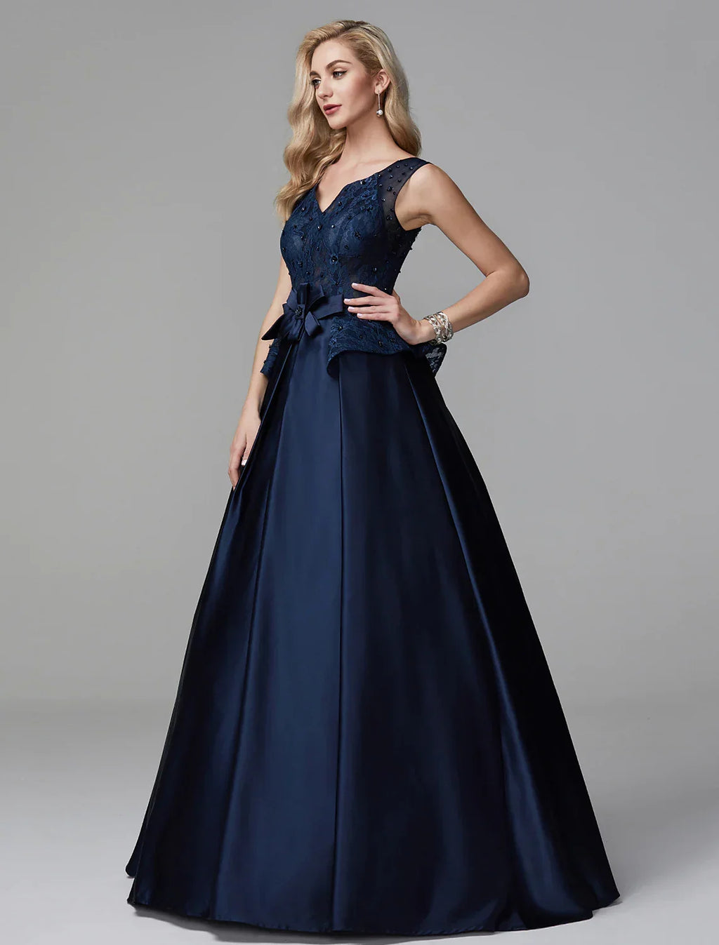 Formal Evening Dress V Neck Sleeveless Floor Length with Bow(s) Beading