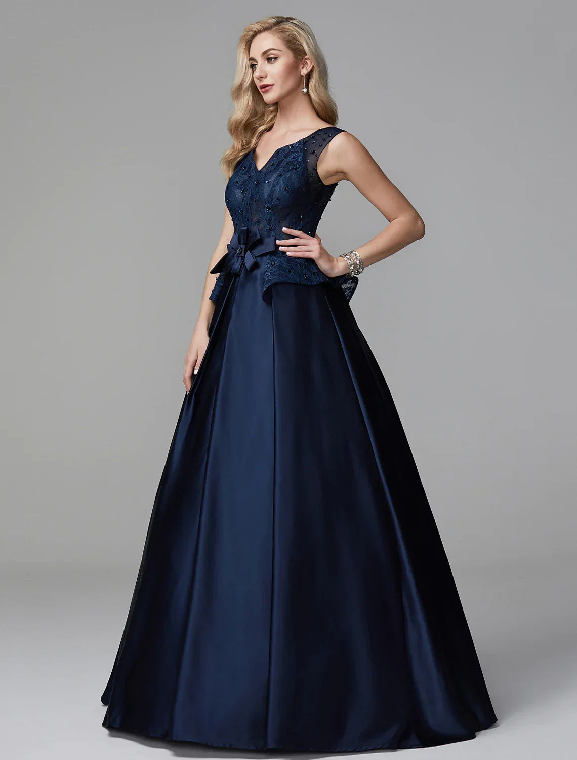 Formal Evening Dress V Neck Sleeveless Floor Length with Bow(s) Beading