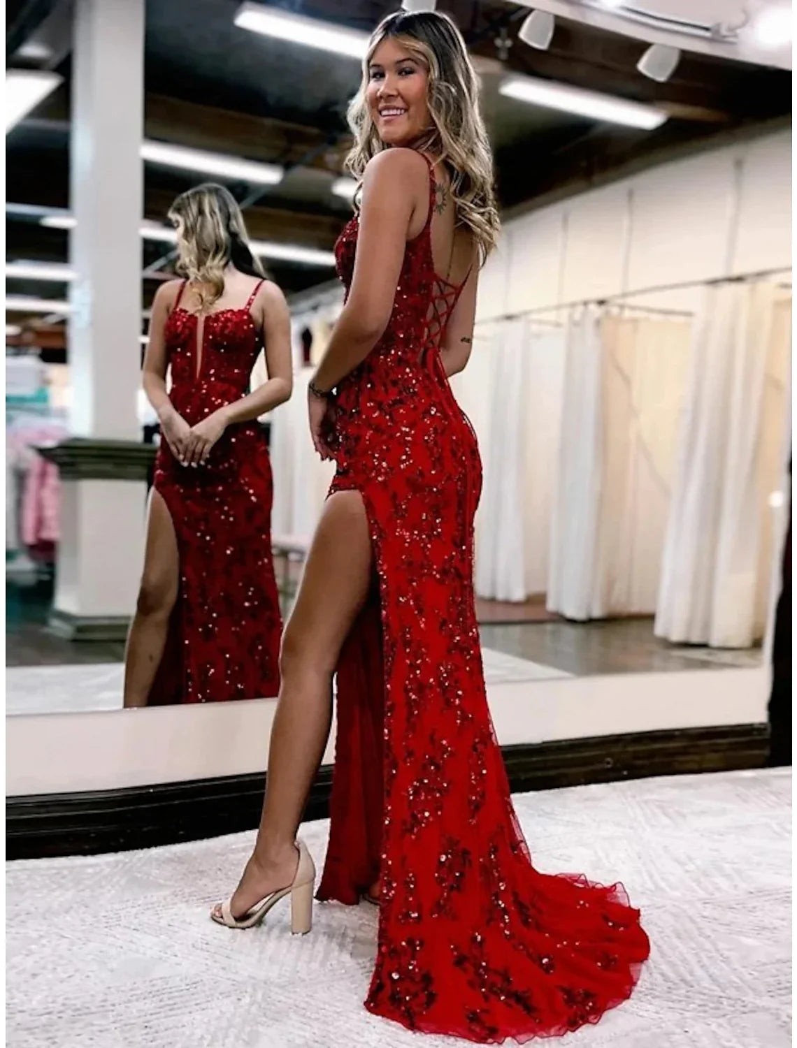 Mermaid / Trumpet Evening Gown Open Back Dress Formal Wedding Guest Sweep / Brush Train Sleeveless V Neck Backless with Slit Appliques