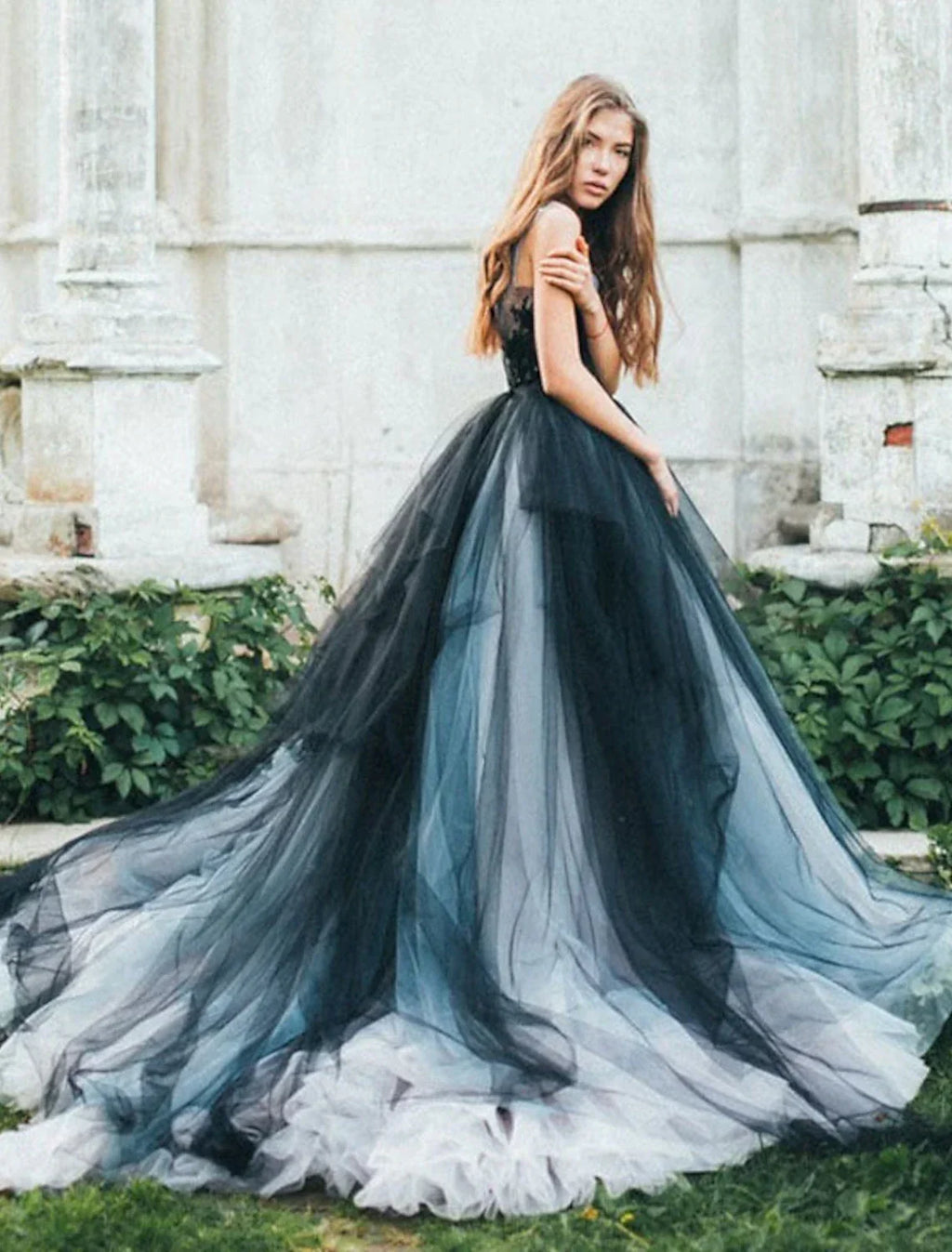 Black Ball Gown Wedding Dress Gothic Quinceanera Dresses Color Block Dress Sweep / Brush Train Sleeveless V Neck V Back with Pleats Appliques