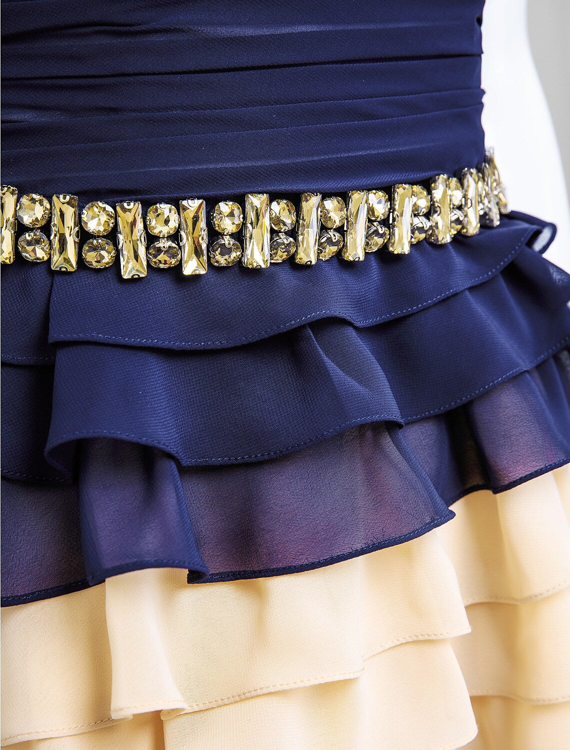 Color Block Homecoming Cocktail Party Prom Dress Strapless Sleeveless Knee Length Sash Ribbon Pleats Beading