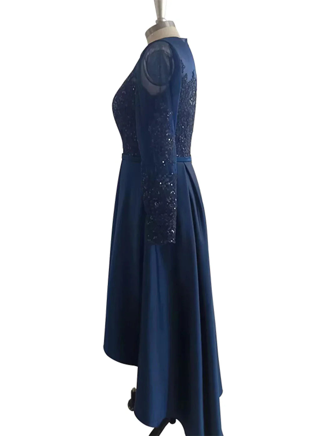 Cocktail Dresses Elegant Dress Party Wear Wedding Party Asymmetrical Long Sleeve Jewel Neck with Crystals Appliques