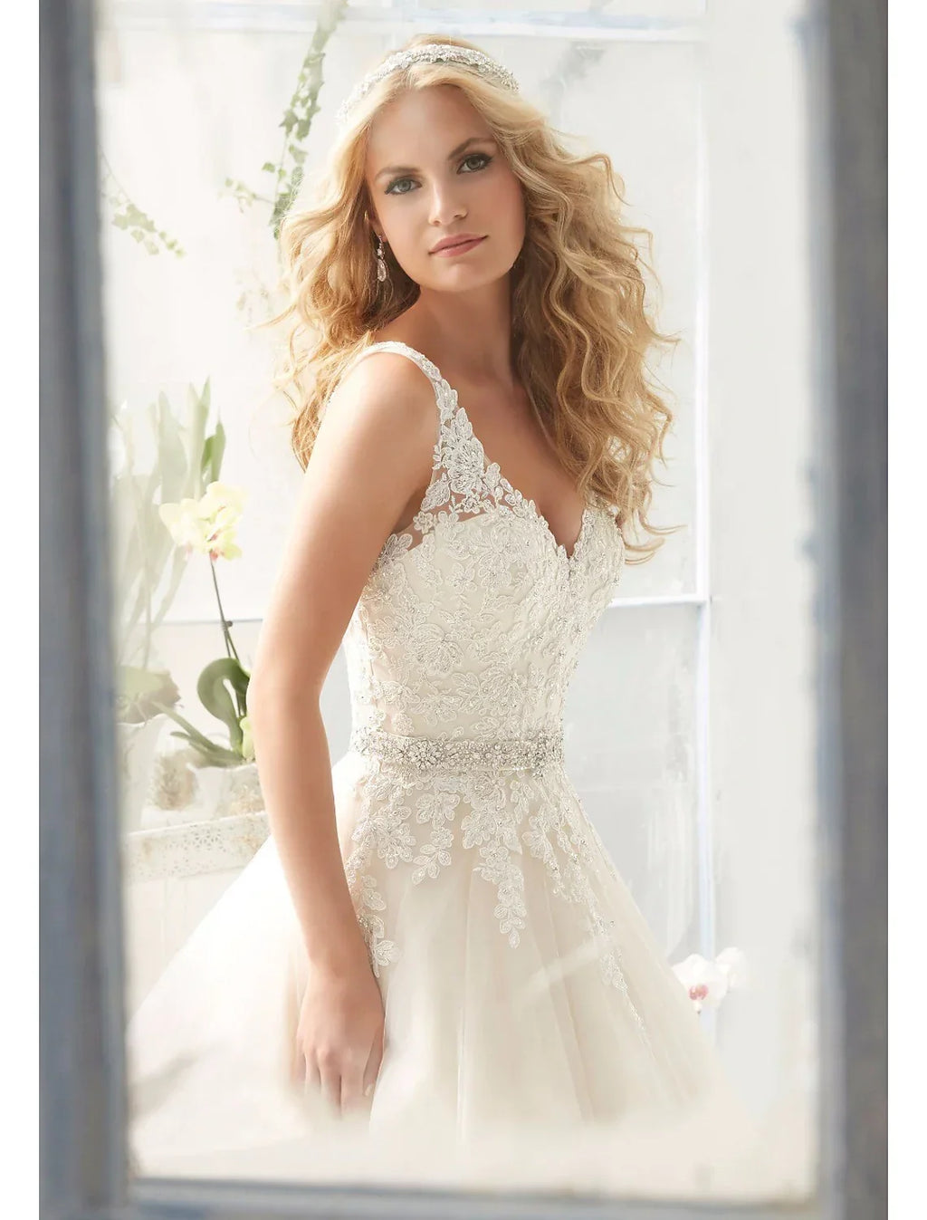 Engagement Open Back Sexy Formal Wedding Dresses A-Line Regular Straps V Neck