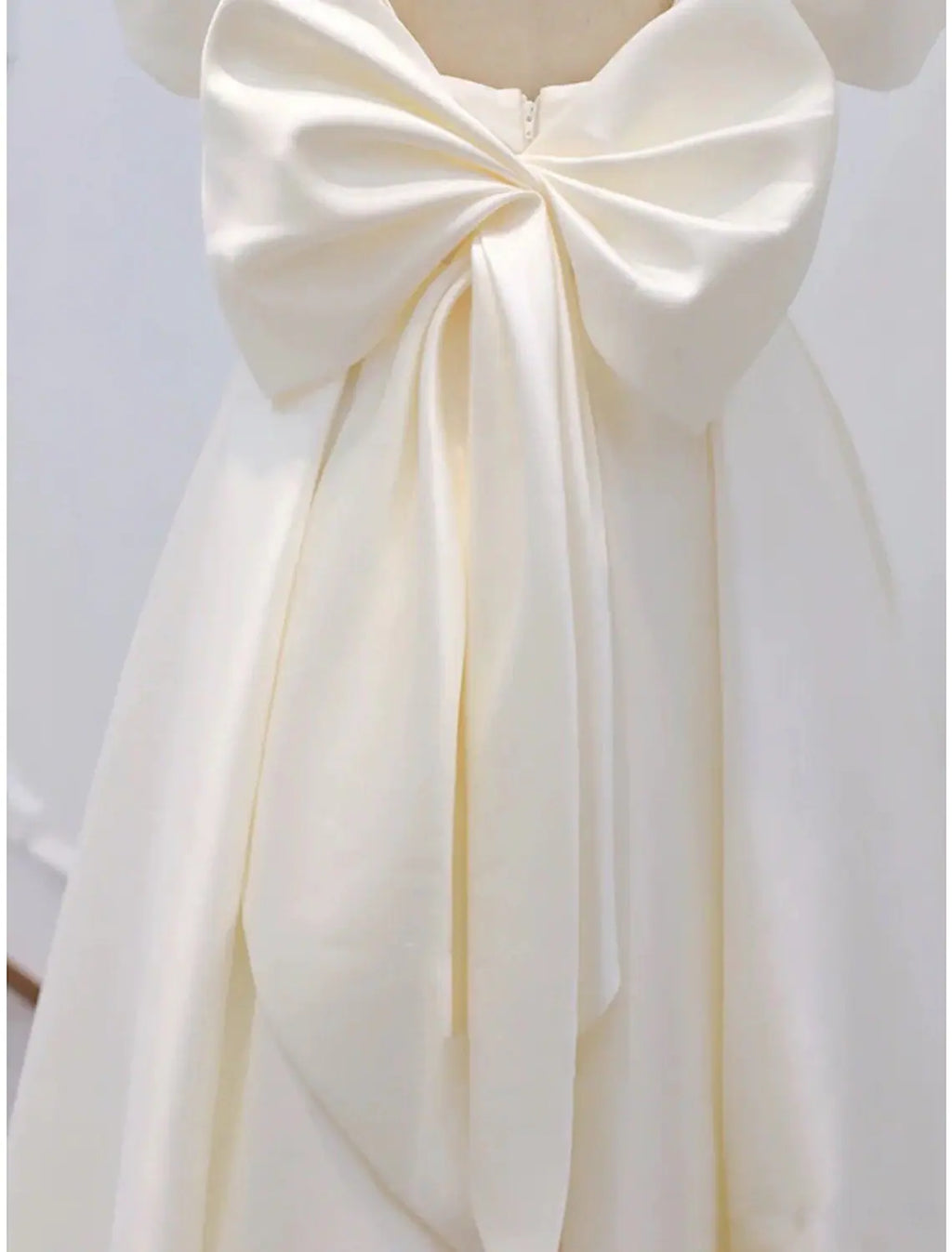 White Bridal Little Dresses Wedding Dresses Knee Length A-Line Short Sleeve Square Neck With Bow