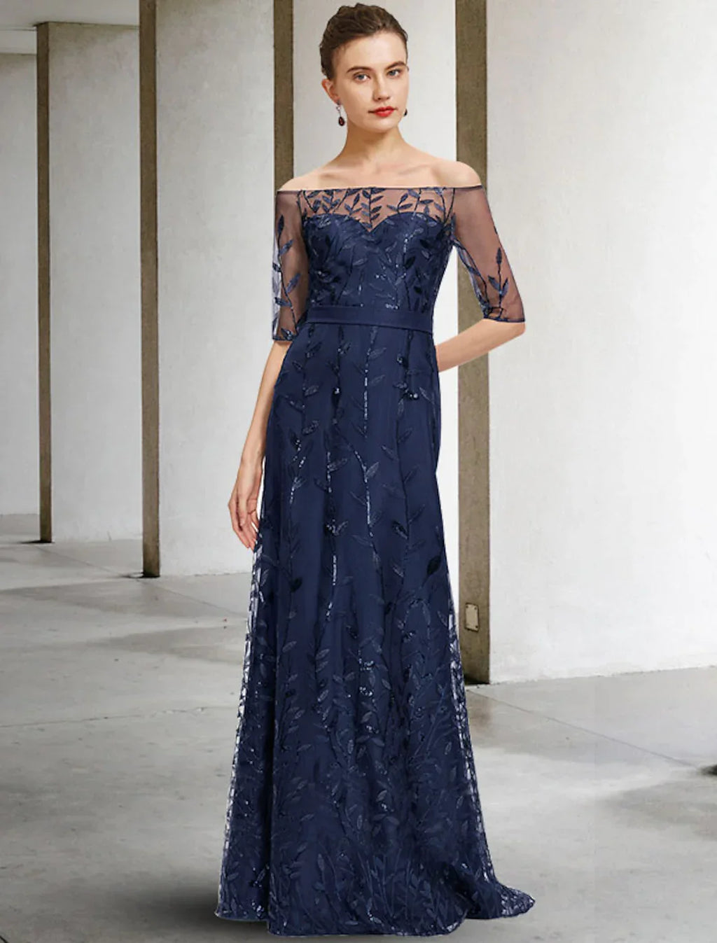 Mother of the Bride Dress Elegant Off Shoulder Floor Length Half Sleeve with Appliques