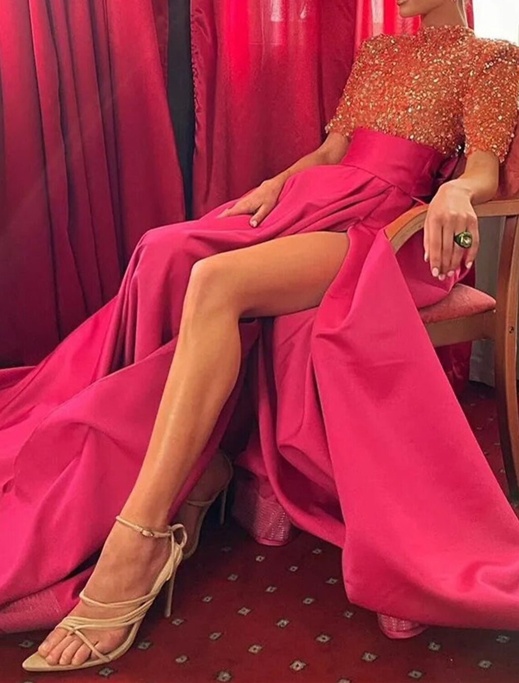 Green Evening Gown Christmas Red Dress Formal Carival Chapel Train Half Sleeve High Neck with Pearls