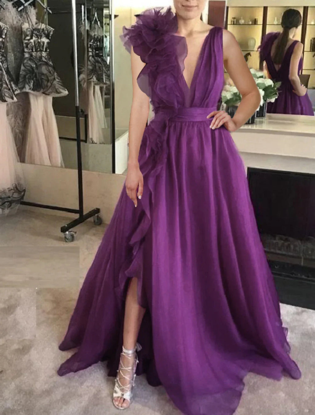 Evening Gown Celebrity Style Dress Formal Wedding Guest Floor Length Sleeveless V Neck