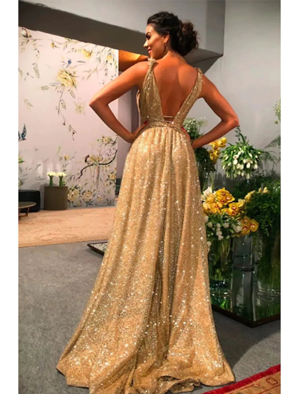 Luxurious Dress Strap Backless